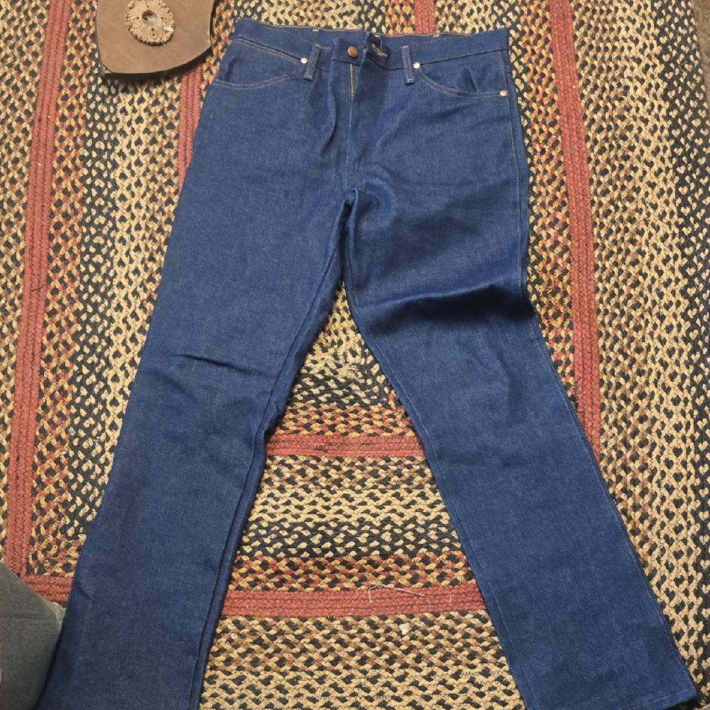 Wrangler Men's Bootcut Jeans in Deep Blue Denim